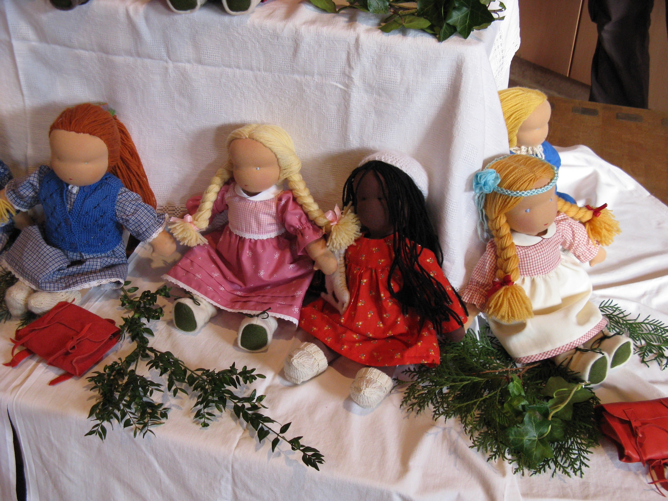 Adventbazar 2008_Waldorfpuppen3